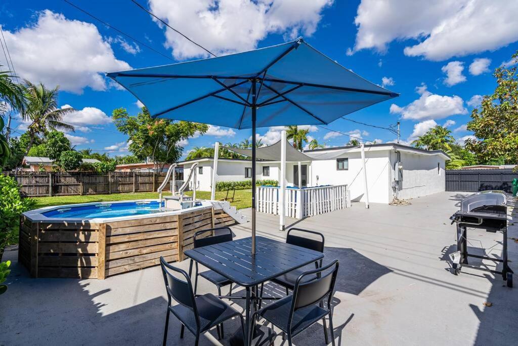 Vila Casa De Miller Tamiami Exteriér fotografie